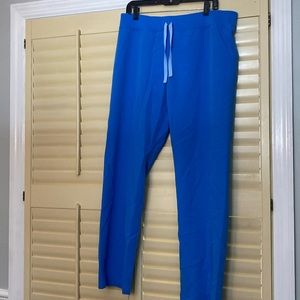 FIGS Women's Capri Blue Livingston™ Scrub Pants Size Large